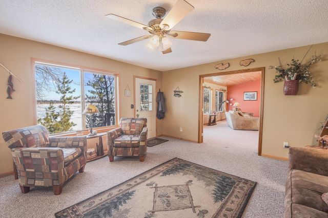 4650 Lakeview Drive, Cushing, MN 56443