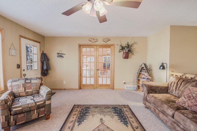 4650 Lakeview Drive, Cushing, MN 56443