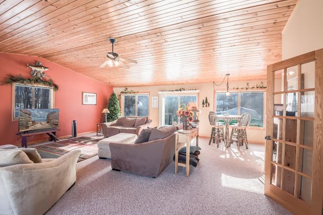 4650 Lakeview Drive, Cushing, MN 56443