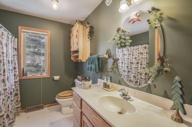 4650 Lakeview Drive, Cushing, MN 56443