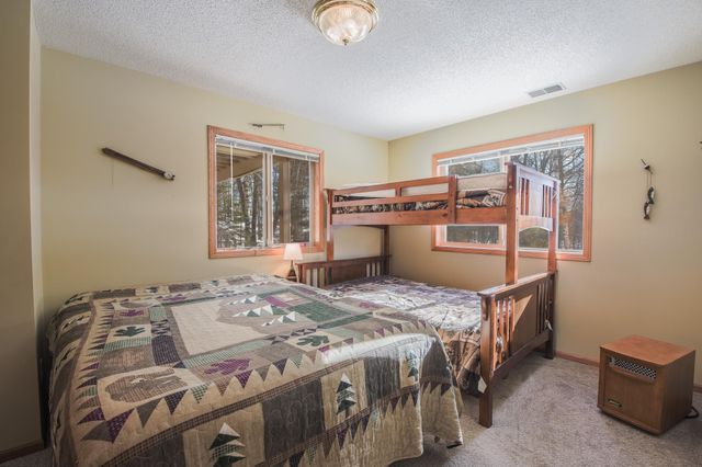 4650 Lakeview Drive, Cushing, MN 56443