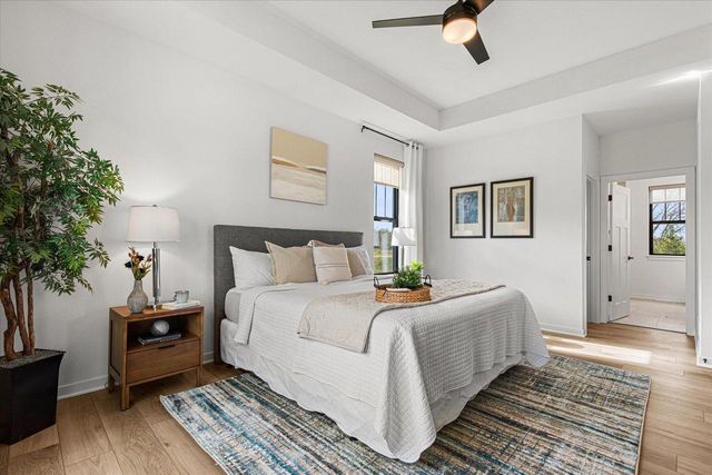 W251N2367 Valleyview CIRCLE, Pewaukee, WI 53072