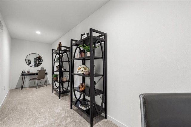 W251N2367 Valleyview CIRCLE, Pewaukee, WI 53072