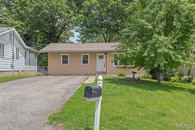 1392 Alice Street, Collinsville, IL 62234