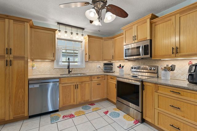 2890 SW Ortega Street, Port St. Lucie, Port St Lucie, FL 34953