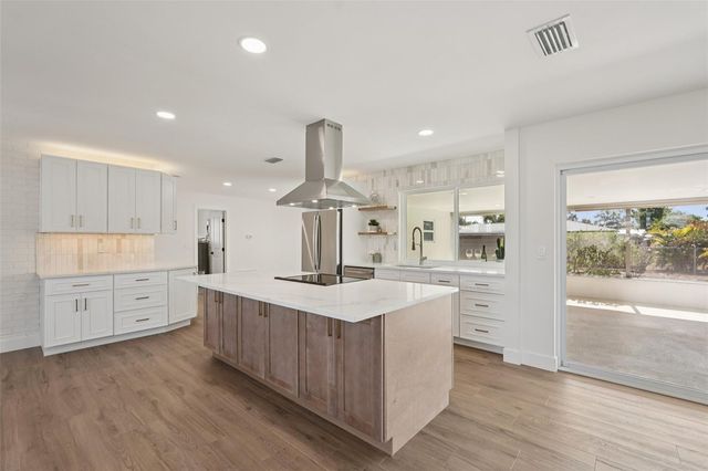 6735 KEYSTONE DRIVE, Sarasota, FL 34231