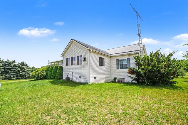 1190 Arthur Road, Sheridan Twp, MI 49340