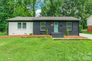 6557 Covecreek Drive, Charlotte, NC 28215