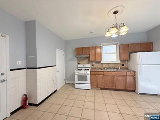 122 Cross Street APT2, Harrison, NJ 07029
