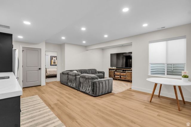 11674 S MYERS PARK LN, Riverton, UT 84065