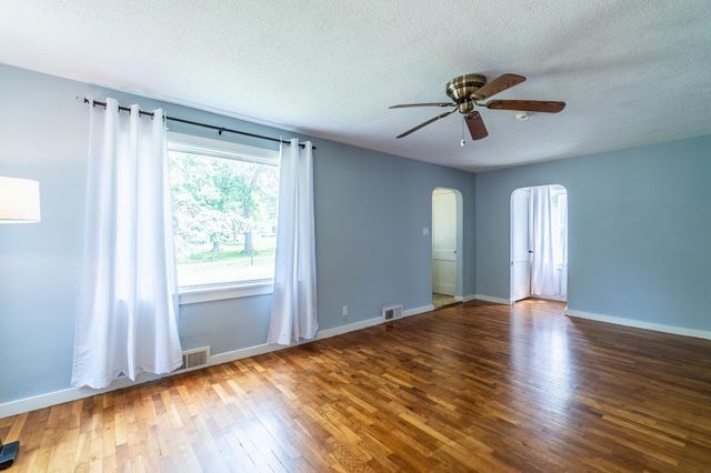 2222 Lawndale Drive, Fort Wayne, IN 46805