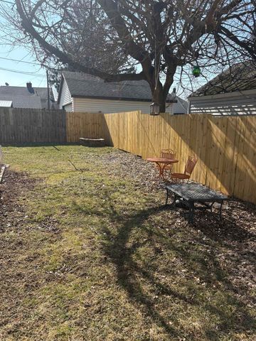 2222 Lawndale Drive, Fort Wayne, IN 46805