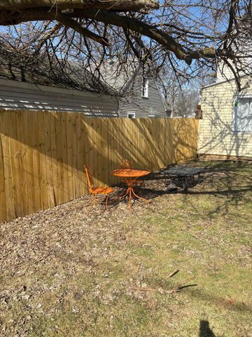 2222 Lawndale Drive, Fort Wayne, IN 46805