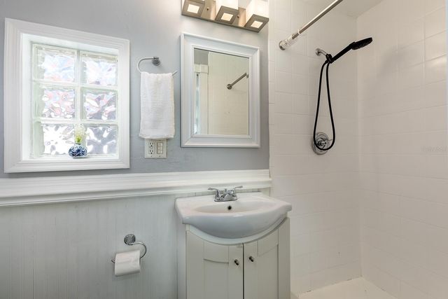 220 E GRANT STREET, Orlando, FL 32806