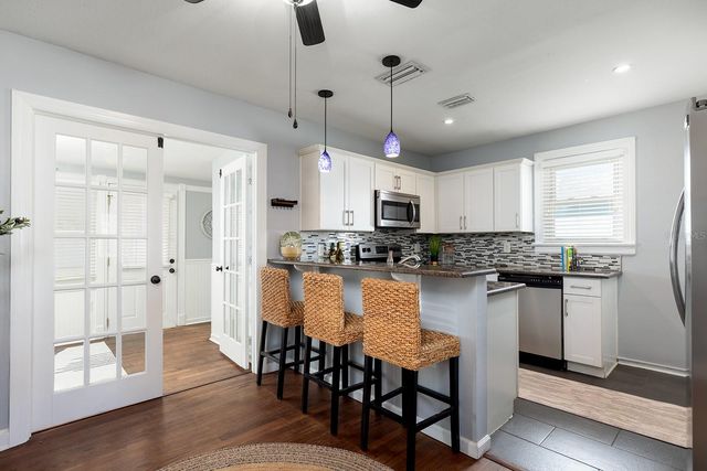 220 E GRANT STREET, Orlando, FL 32806