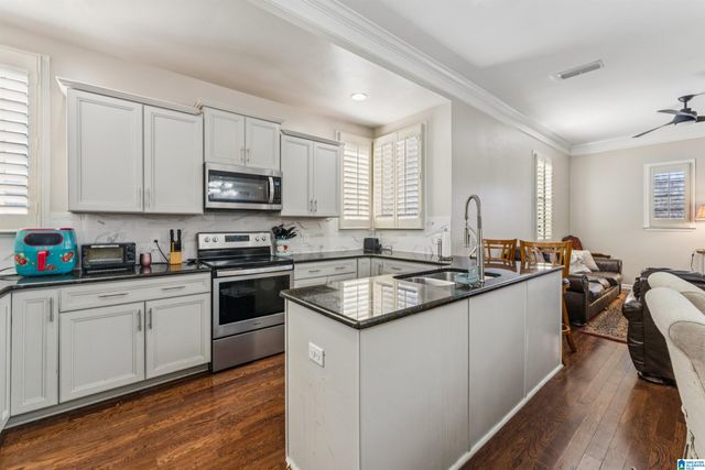 2082 ROSS PARK WAY, Hoover, AL 35226