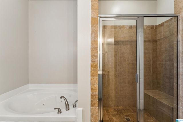 2082 ROSS PARK WAY, Hoover, AL 35226