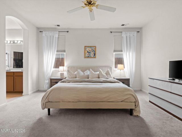 10465 Summershade Lane, Reno, NV 89521