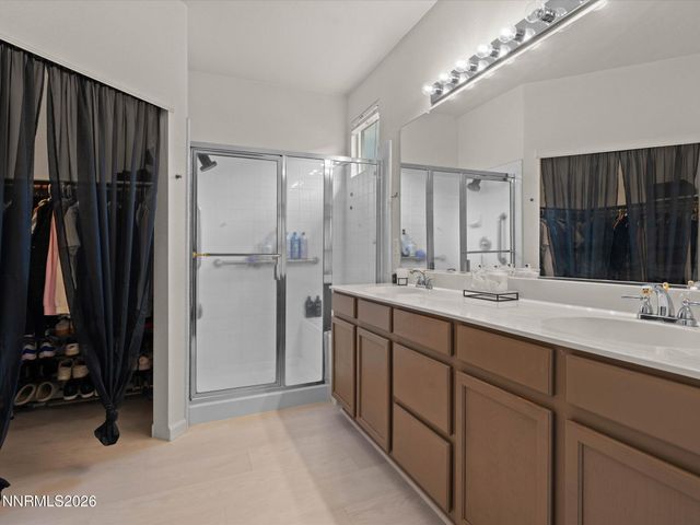 10465 Summershade Lane, Reno, NV 89521