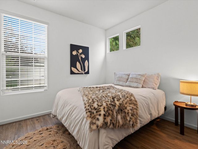 10465 Summershade Lane, Reno, NV 89521