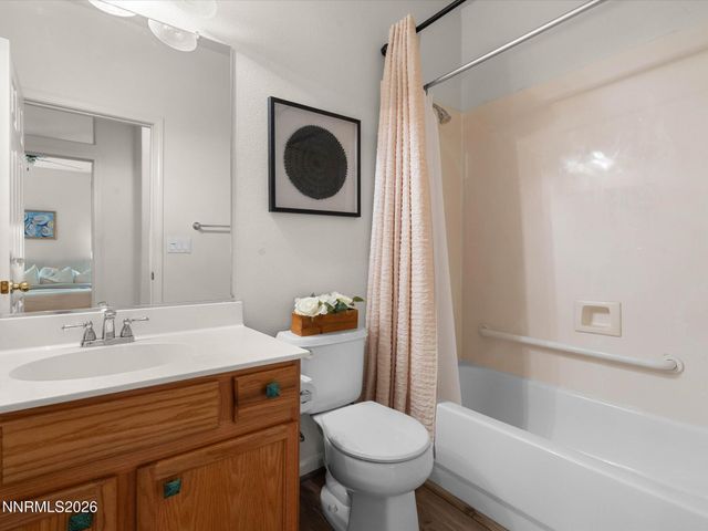 10465 Summershade Lane, Reno, NV 89521