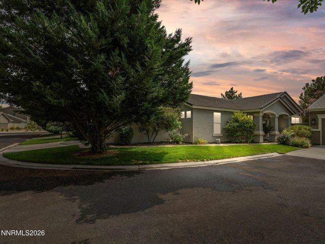 10465 Summershade Lane, Reno, NV 89521