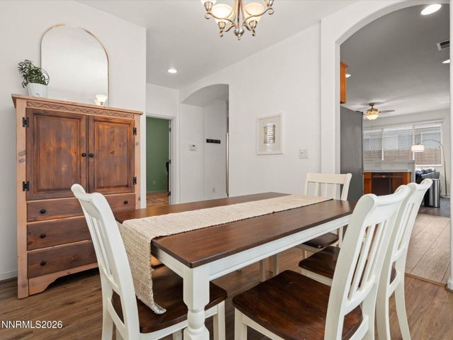 10465 Summershade Lane, Reno, NV 89521