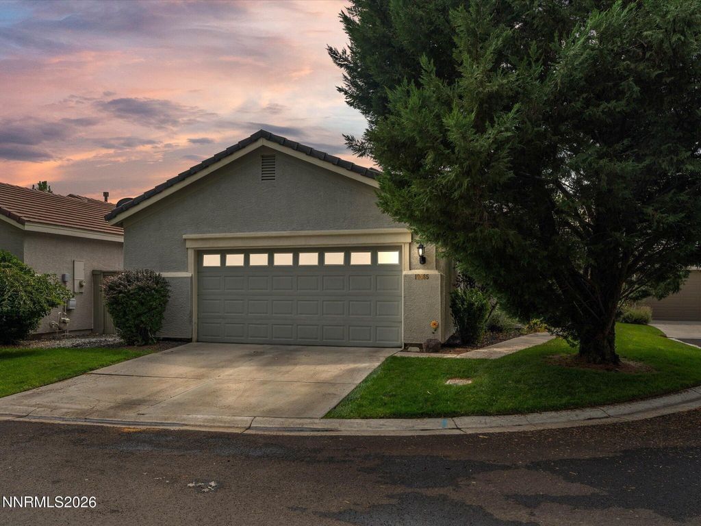 10465 Summershade Lane, Reno, NV 89521