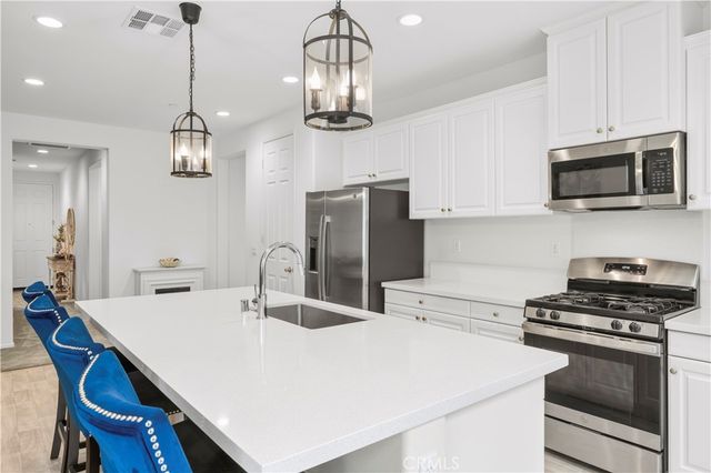 11783 Everly Drive, Corona, CA 92883