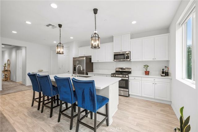 11783 Everly Drive, Corona, CA 92883