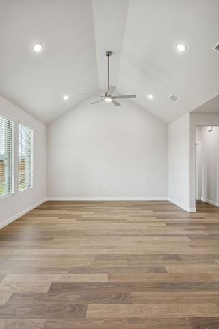 464 Hundred Acre Drive, Waxahachie, TX 75165