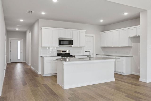 464 Hundred Acre Drive, Waxahachie, TX 75165