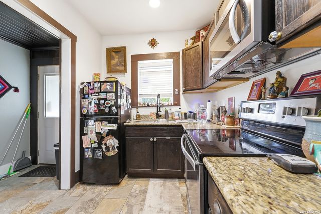 1638 SANTA MONICA ST, San Antonio, TX 78201