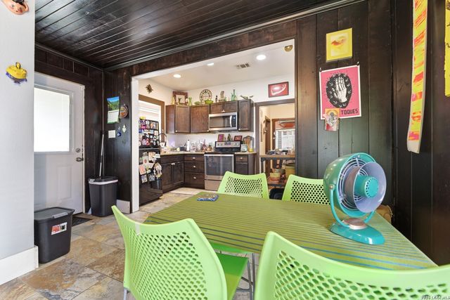 1638 SANTA MONICA ST, San Antonio, TX 78201