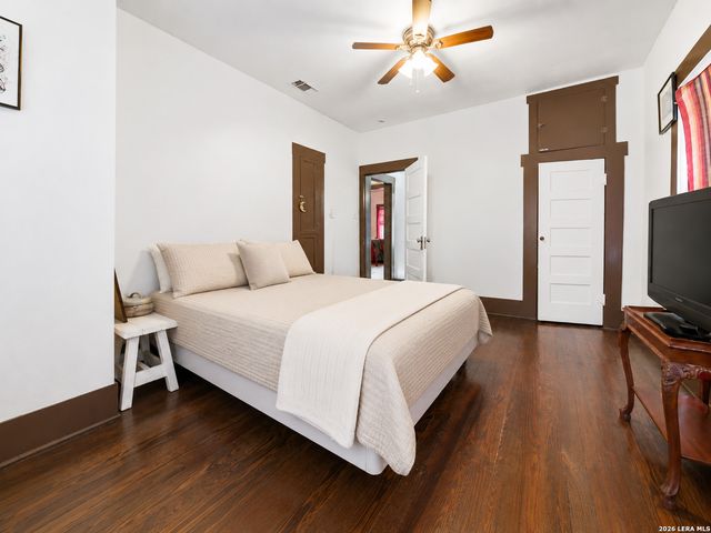 1638 SANTA MONICA ST, San Antonio, TX 78201
