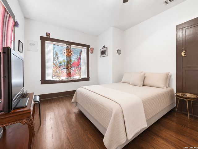 1638 SANTA MONICA ST, San Antonio, TX 78201