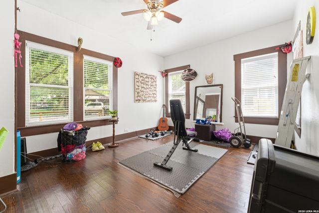 1638 SANTA MONICA ST, San Antonio, TX 78201