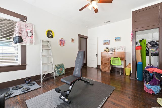 1638 SANTA MONICA ST, San Antonio, TX 78201