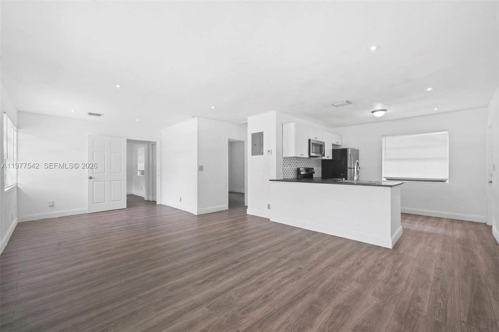 1344 NW 7th Ter 1, Fort Lauderdale, FL 33311