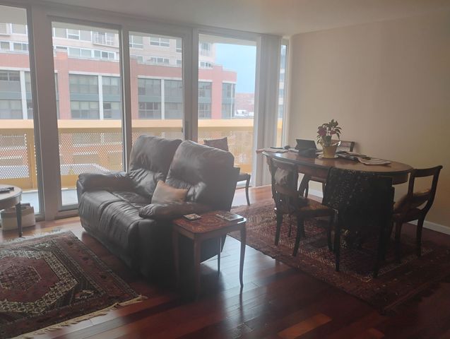 1580 Sherman Avenue 604, Evanston, IL 60201