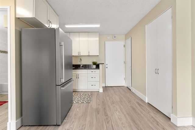 1535 Pensacola Street 910, Honolulu, HI 96822
