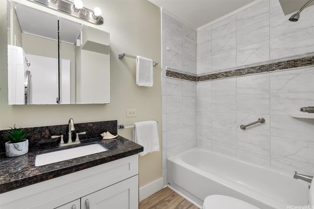 1535 Pensacola Street 910, Honolulu, HI 96822