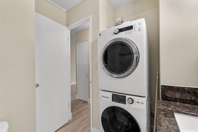 1535 Pensacola Street 910, Honolulu, HI 96822