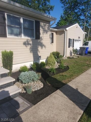 249 Essex Dr, Brick Twp., NJ 08723