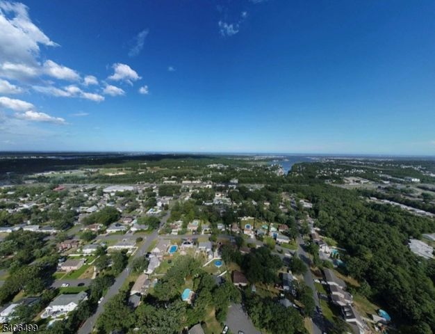 249 Essex Dr, Brick Twp., NJ 08723