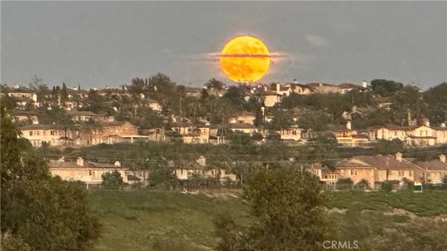 22402 Valdemosa, Mission Viejo, CA 92692