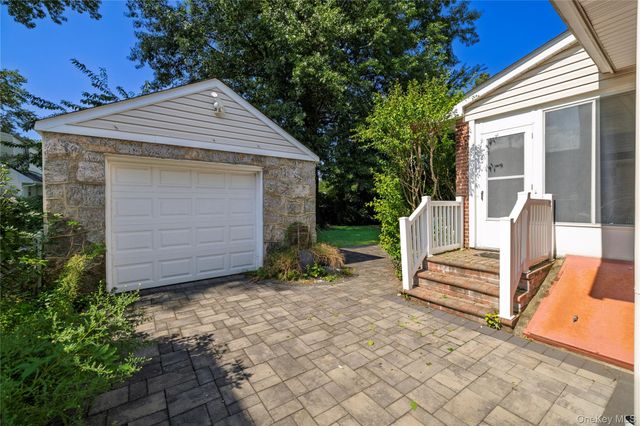 204 Pamlico Avenue, Uniondale, NY 11553