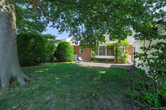 204 Pamlico Avenue, Uniondale, NY 11553