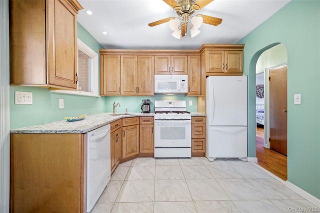 204 Pamlico Avenue, Uniondale, NY 11553