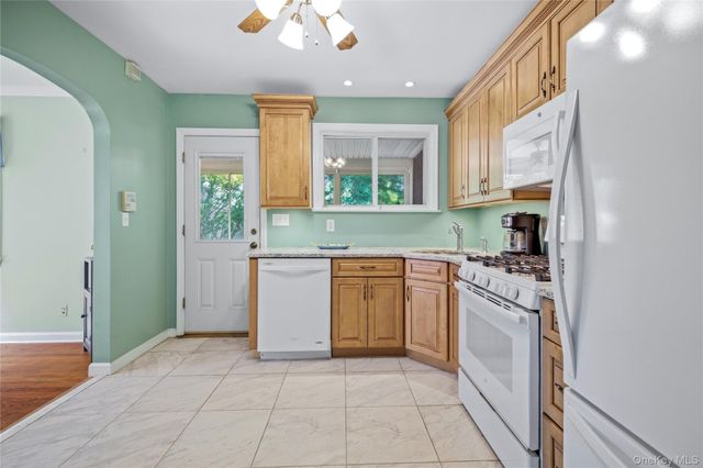 204 Pamlico Avenue, Uniondale, NY 11553